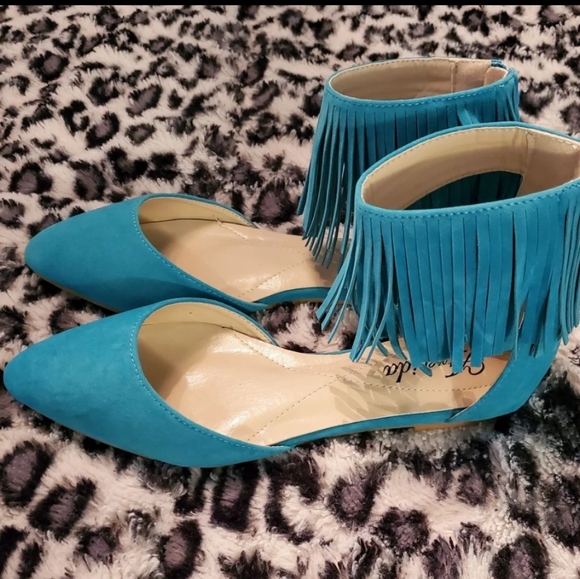 Pointed toe Fringe sandals - Picture 3 of 5